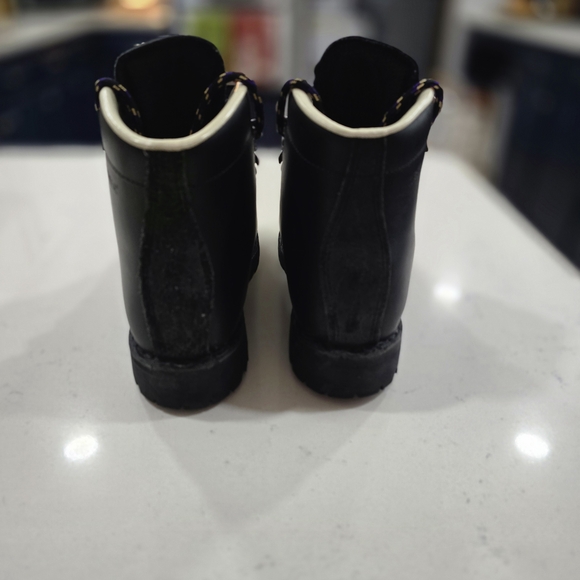 Merrell Wilderness Hiking Boots - Picture 2 of 10